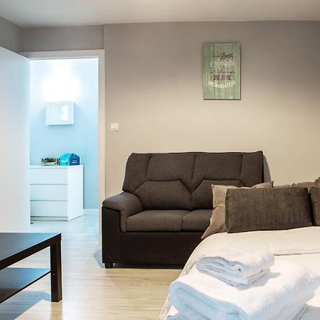 Lovely 3 Bedroom Apartment Next To Fuencarral มาดริด ภายนอก รูปภาพ