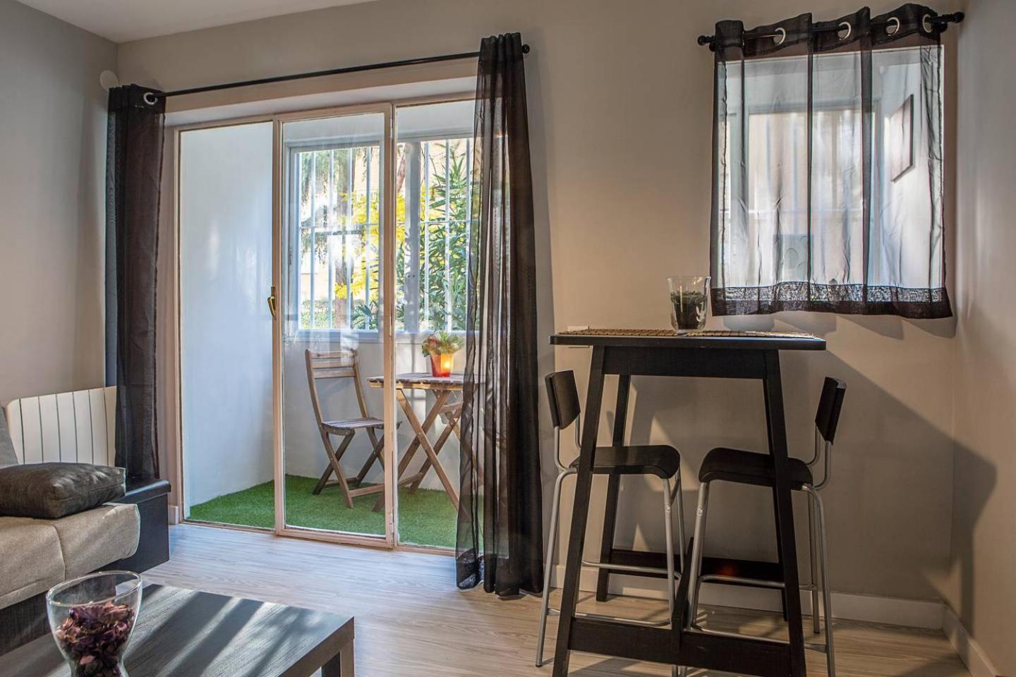 Lovely 3 Bedroom Apartment Next To Fuencarral มาดริด ภายนอก รูปภาพ